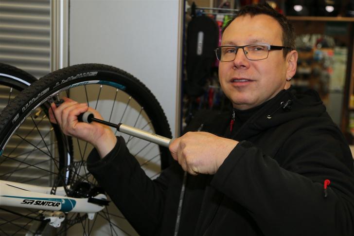 Volker Anderl repariert und verkauft Fahrräder und Pedelecs in Castrop-Rauxel