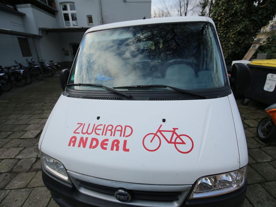 Transporter von Zweirad Anderl